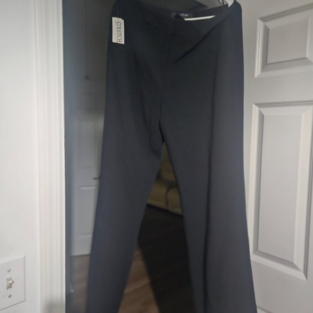 Brand new Signature Larry Levine Pants Size 12
